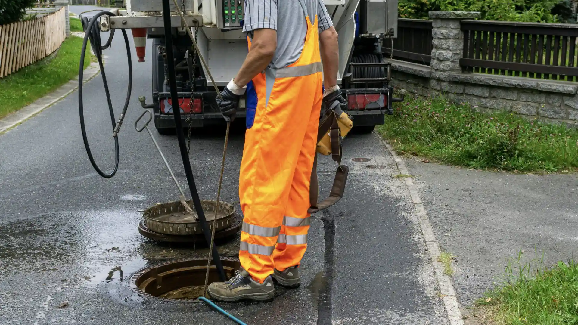 Photo Of Avalon Rooter Plumbing Tech Performing Sewer Inspection In The East Bay