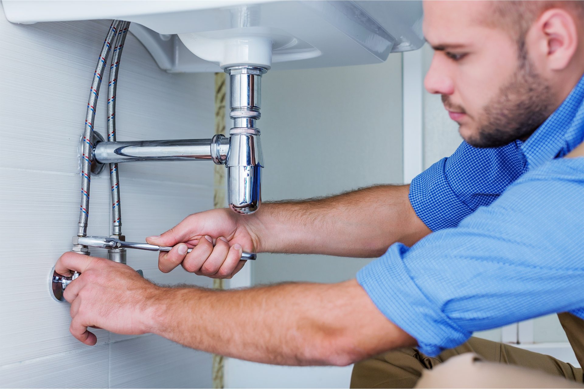 Technician replacing gas line